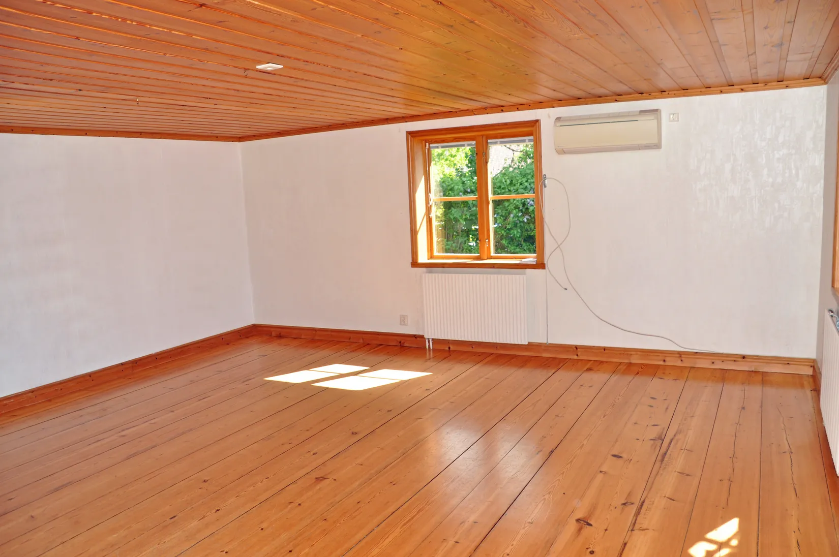 Gård/Skog, Bår 110, Bår, Sala