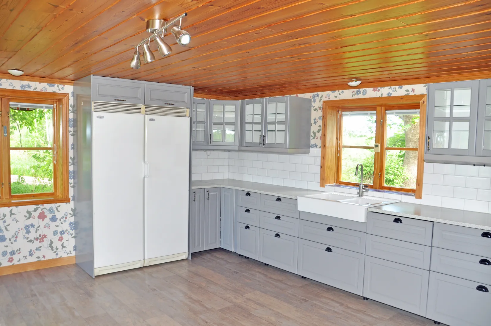 Gård/Skog, Bår 110, Bår, Sala