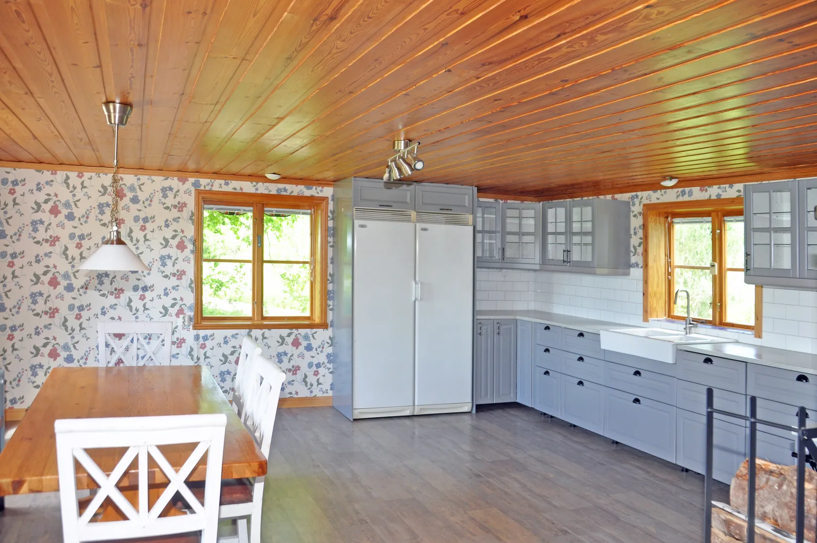 Gård/Skog, Bår 110, Bår, Sala