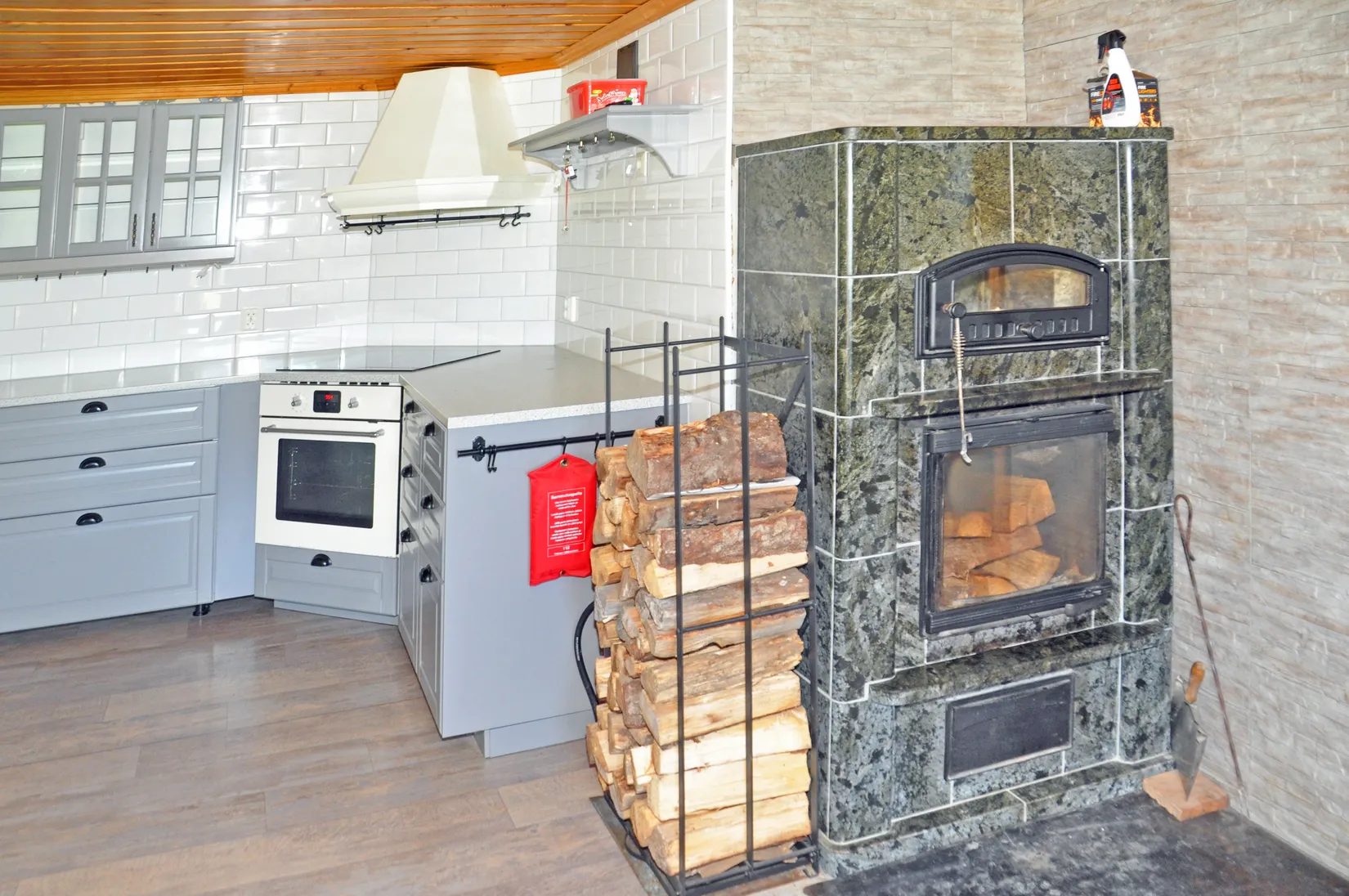 Gård/Skog, Bår 110, Bår, Sala