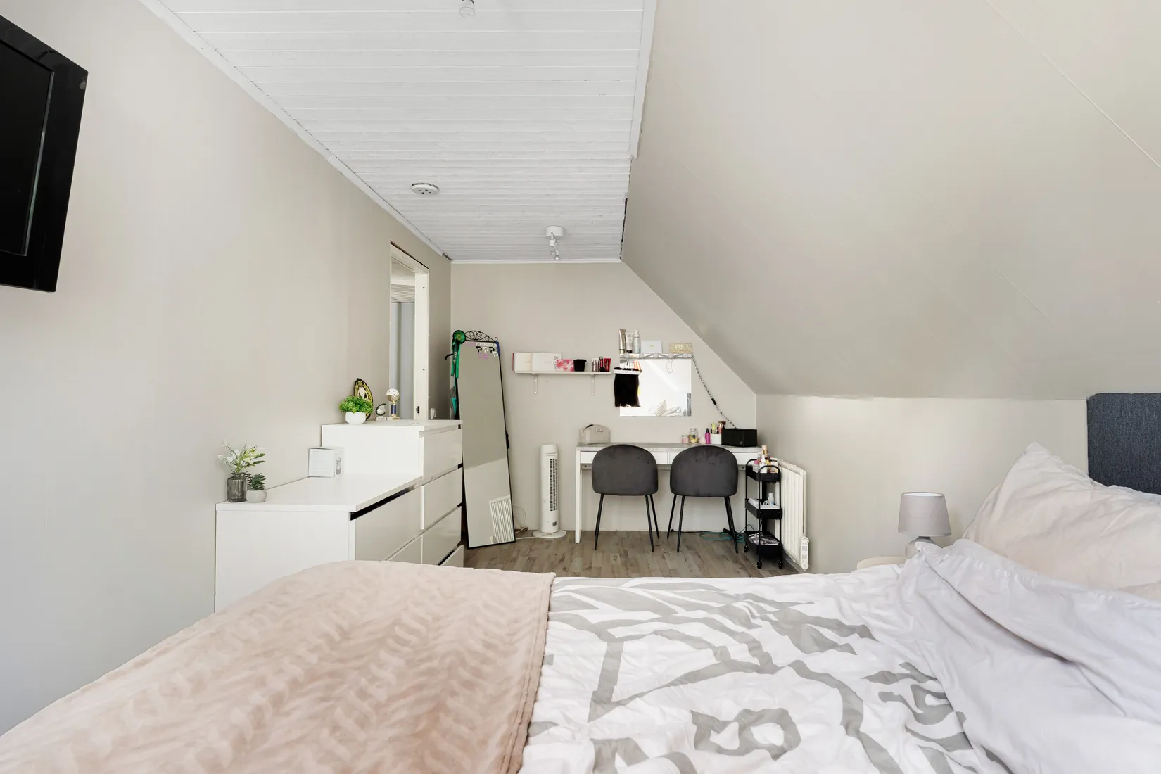 Villa, Väster-Ekeby 304, Vendel, Tierp