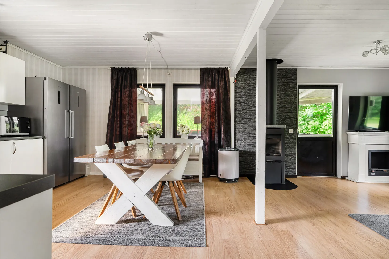 Villa, Väster-Ekeby 304, Vendel, Tierp