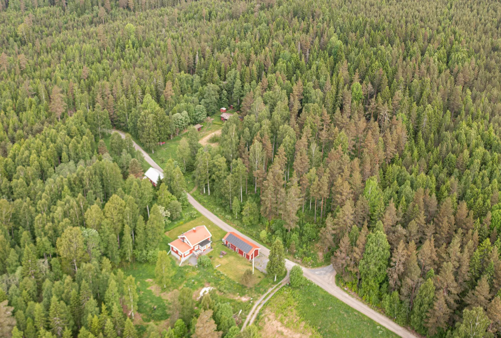 Gård/Skog, Lindesby 560, Järnboås, Nora