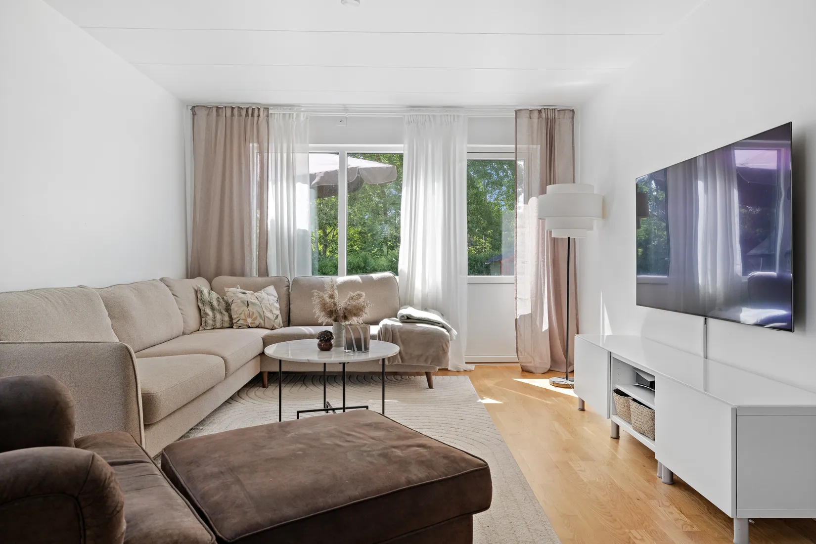 Villa, Dagsverkarens väg 2, Skokloster Slottsskogen, Håbo