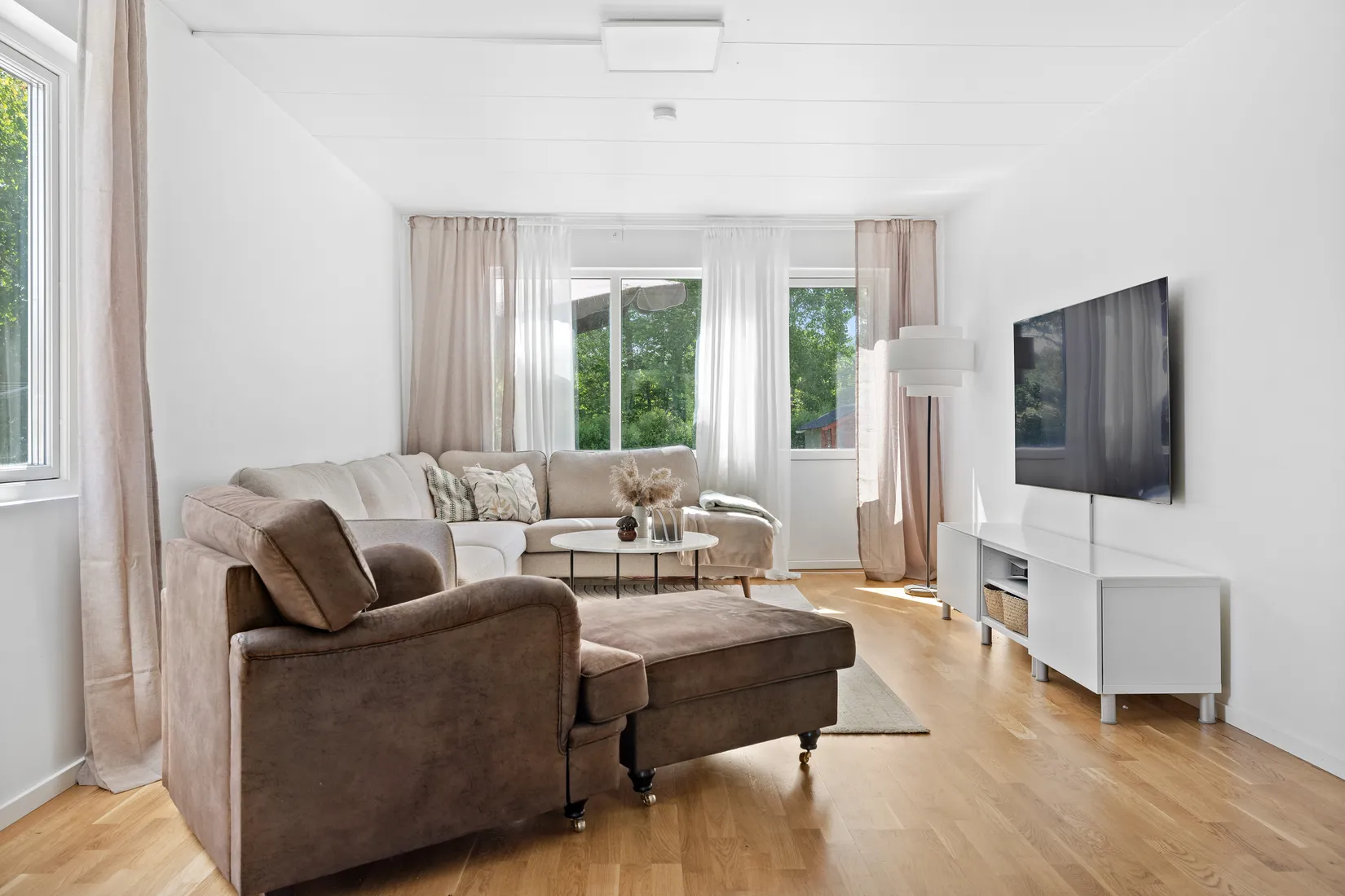 Villa, Dagsverkarens väg 2, Skokloster Slottsskogen, Håbo