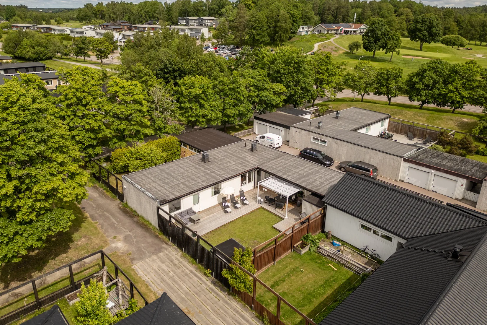 Villa, Radhus, Brygghusgatan 24, Norra Vallby, Västerås