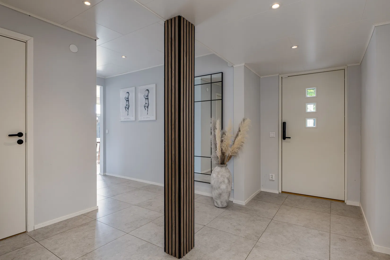 Villa, Radhus, Brygghusgatan 24, Norra Vallby, Västerås