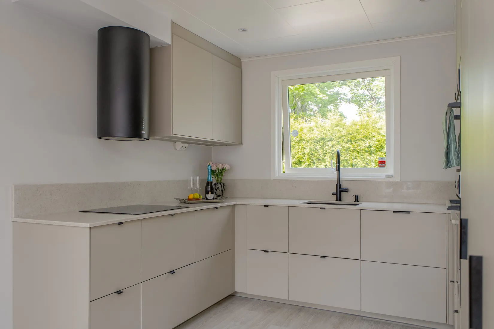 Villa, Radhus, Brygghusgatan 24, Norra Vallby, Västerås
