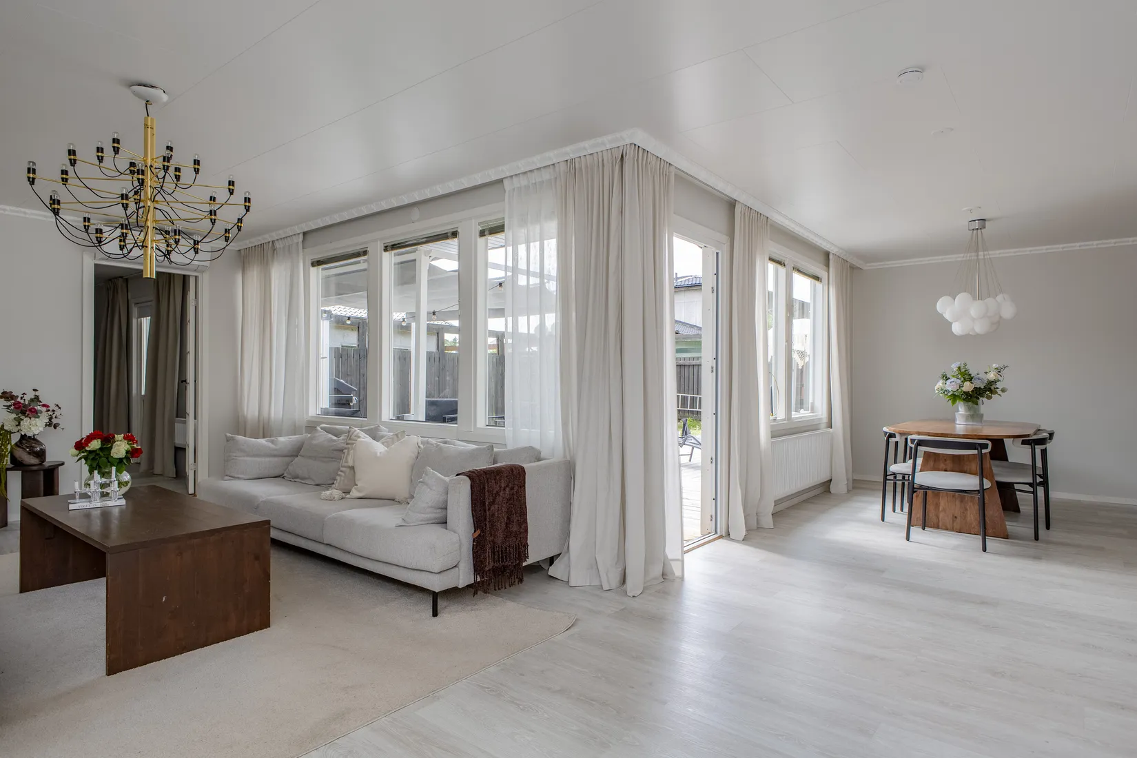 Villa, Radhus, Brygghusgatan 24, Norra Vallby, Västerås