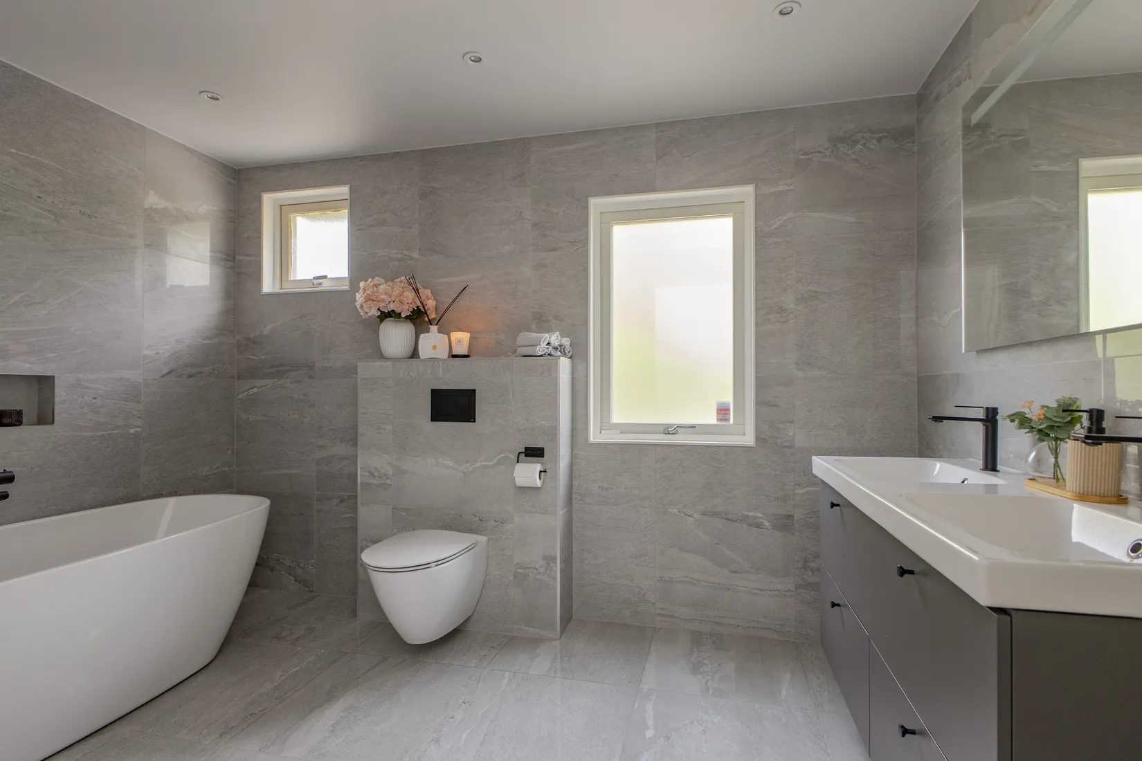 Villa, Radhus, Brygghusgatan 24, Norra Vallby, Västerås