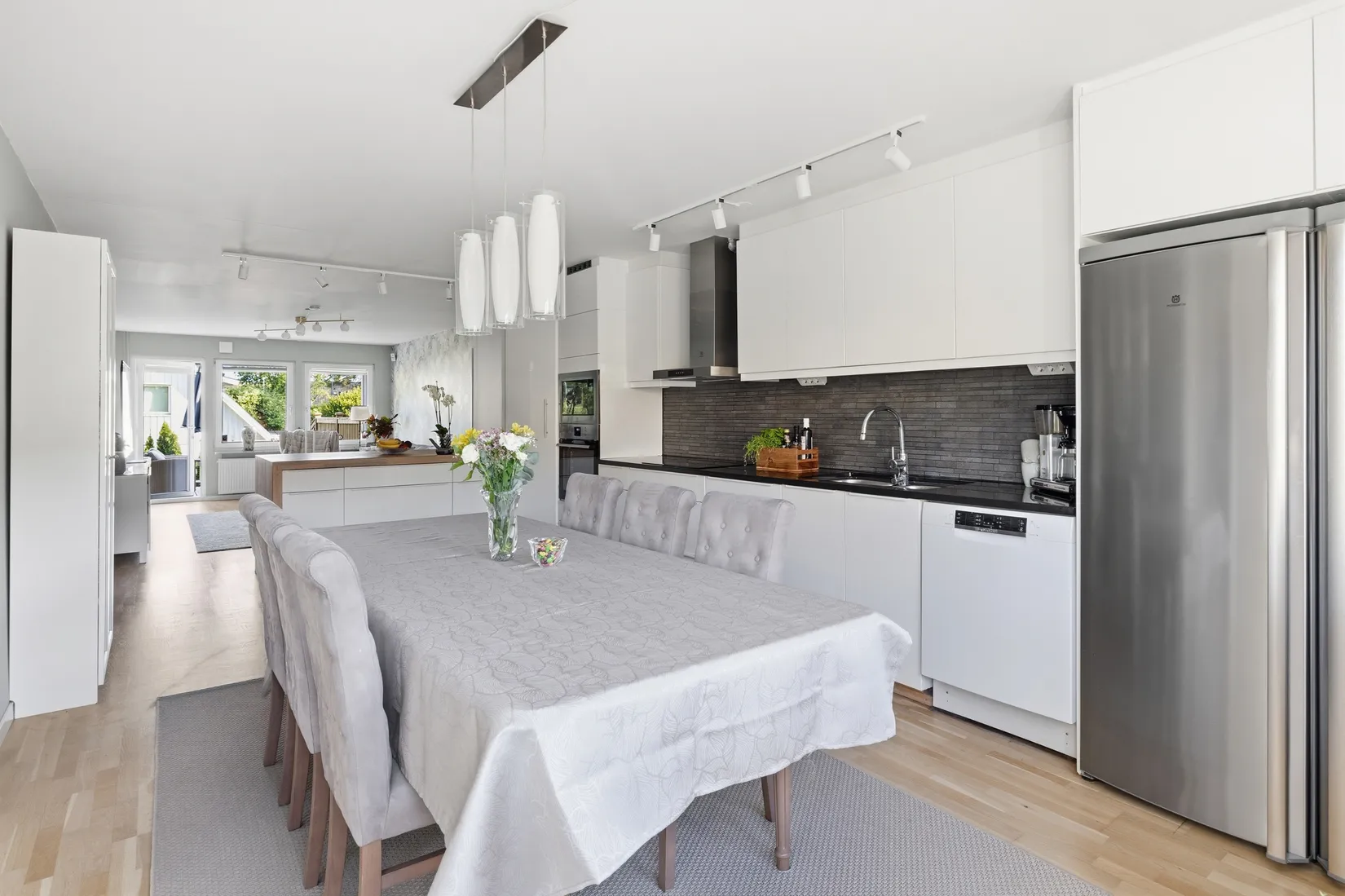Villa, Radhus, Plogvägen 17, Tureberg, Sollentuna