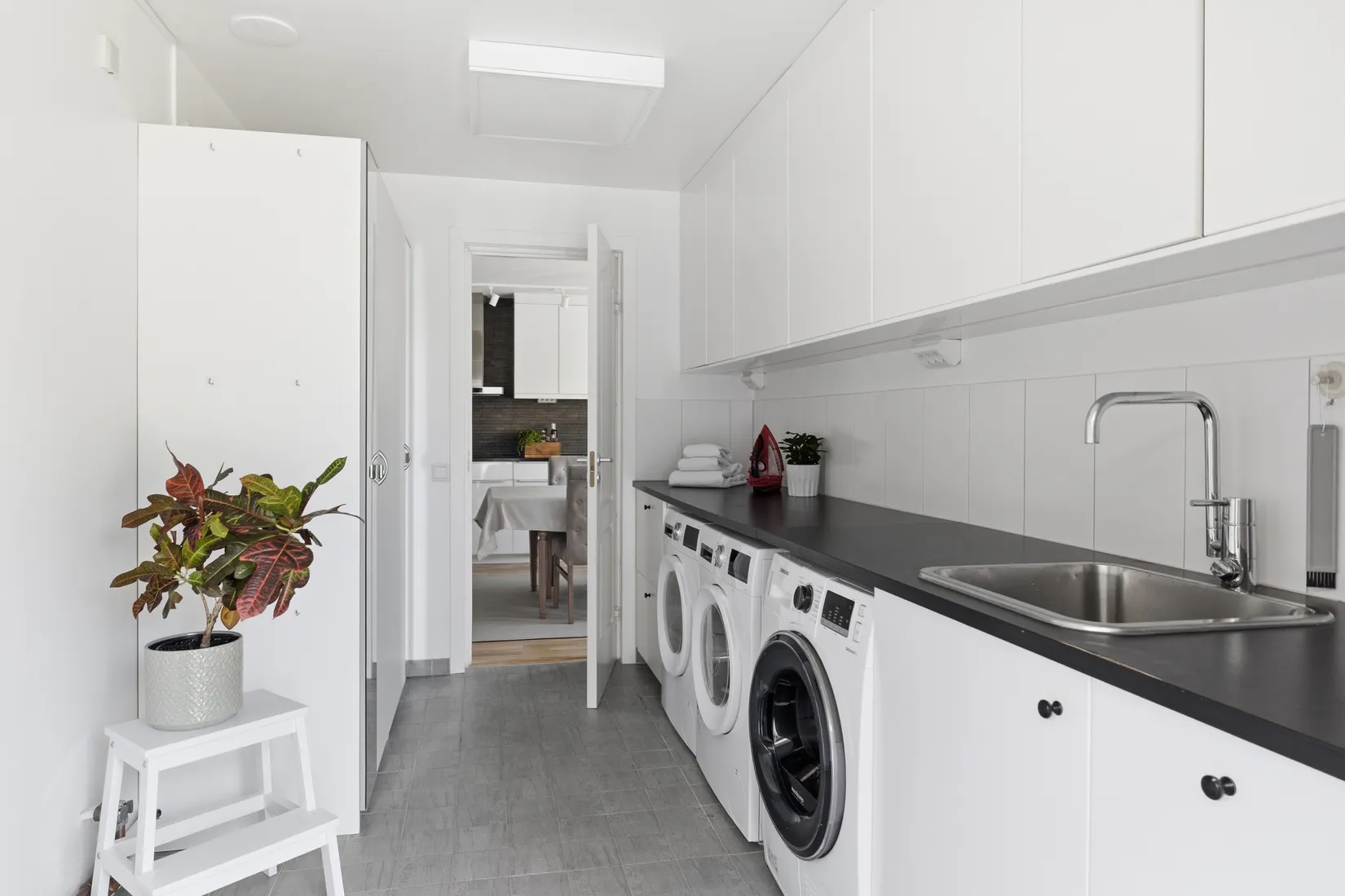 Villa, Radhus, Plogvägen 17, Tureberg, Sollentuna