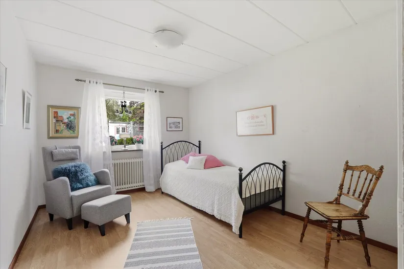 Villa, Radhus, Tyfonvägen 9, Skogslyckan, Uddevalla