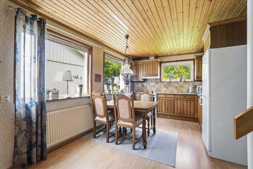 Villa, Radhus, Tyfonvägen 9, Skogslyckan, Uddevalla