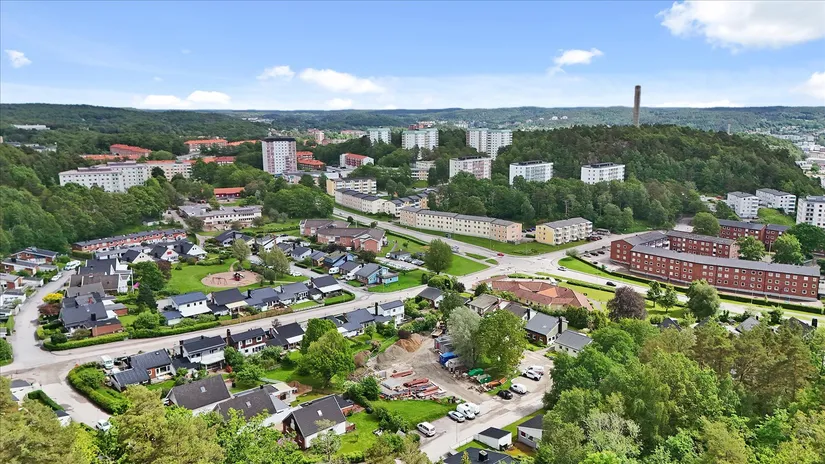 Villa, Radhus, Tyfonvägen 9, Skogslyckan, Uddevalla