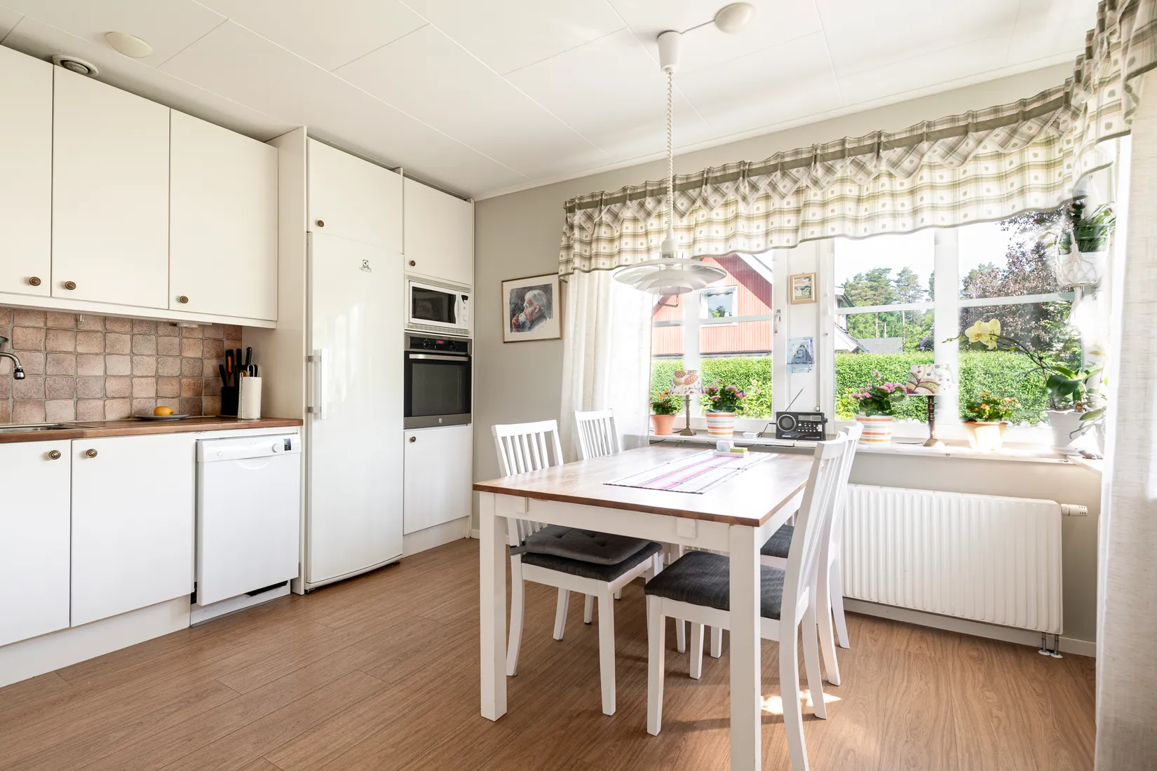 Villa, Radhus, Solbrudsvägen 2, Gryta, Västerås