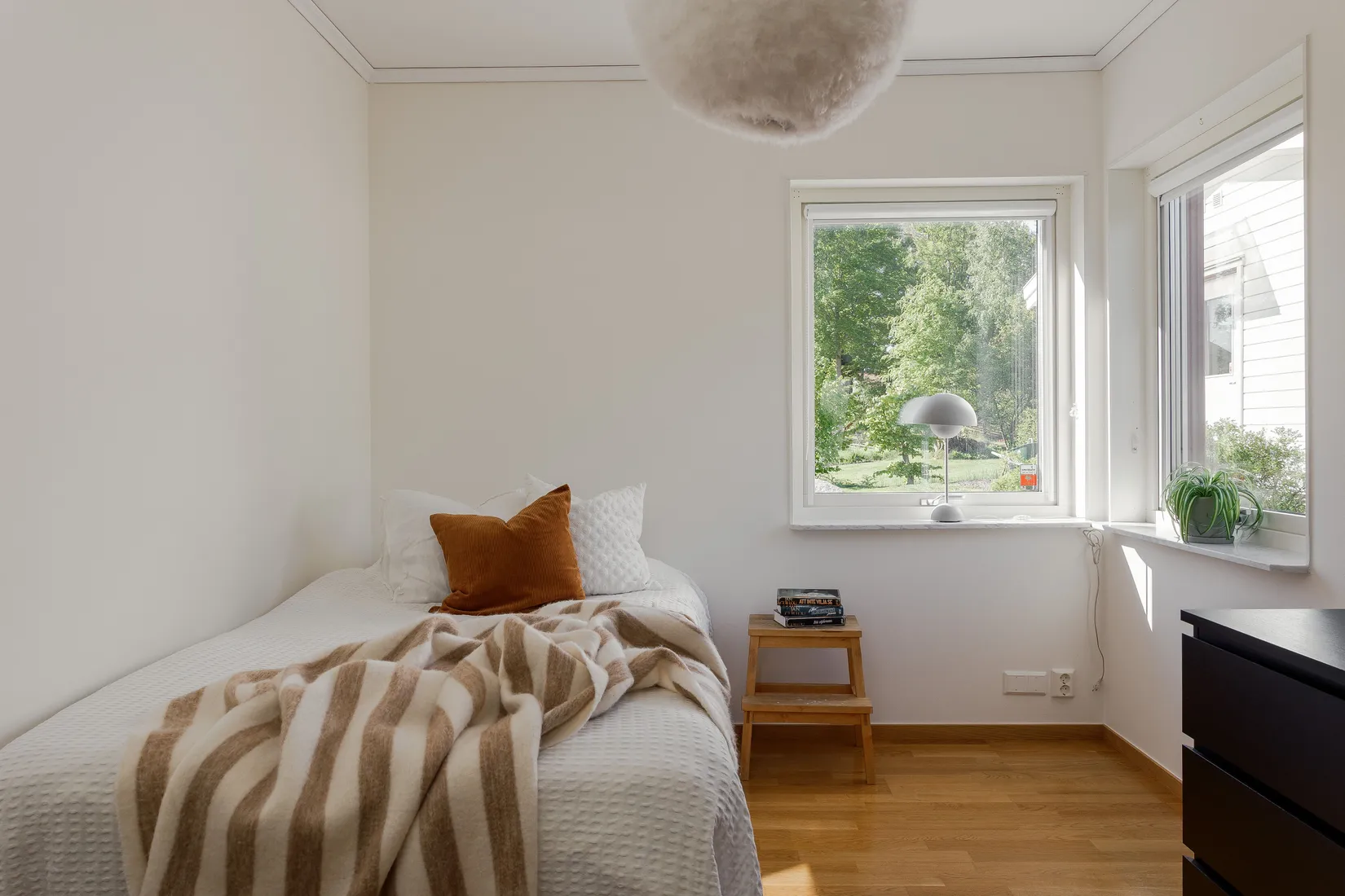Villa, Sjögårdsvägen 20, Toftasjön, Växjö