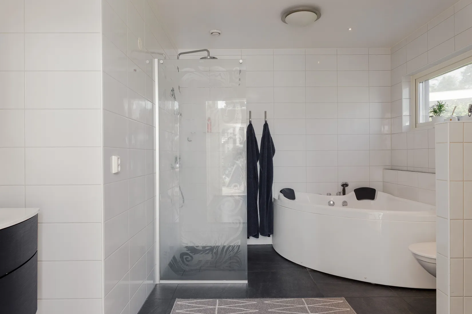 Villa, Sjögårdsvägen 20, Toftasjön, Växjö