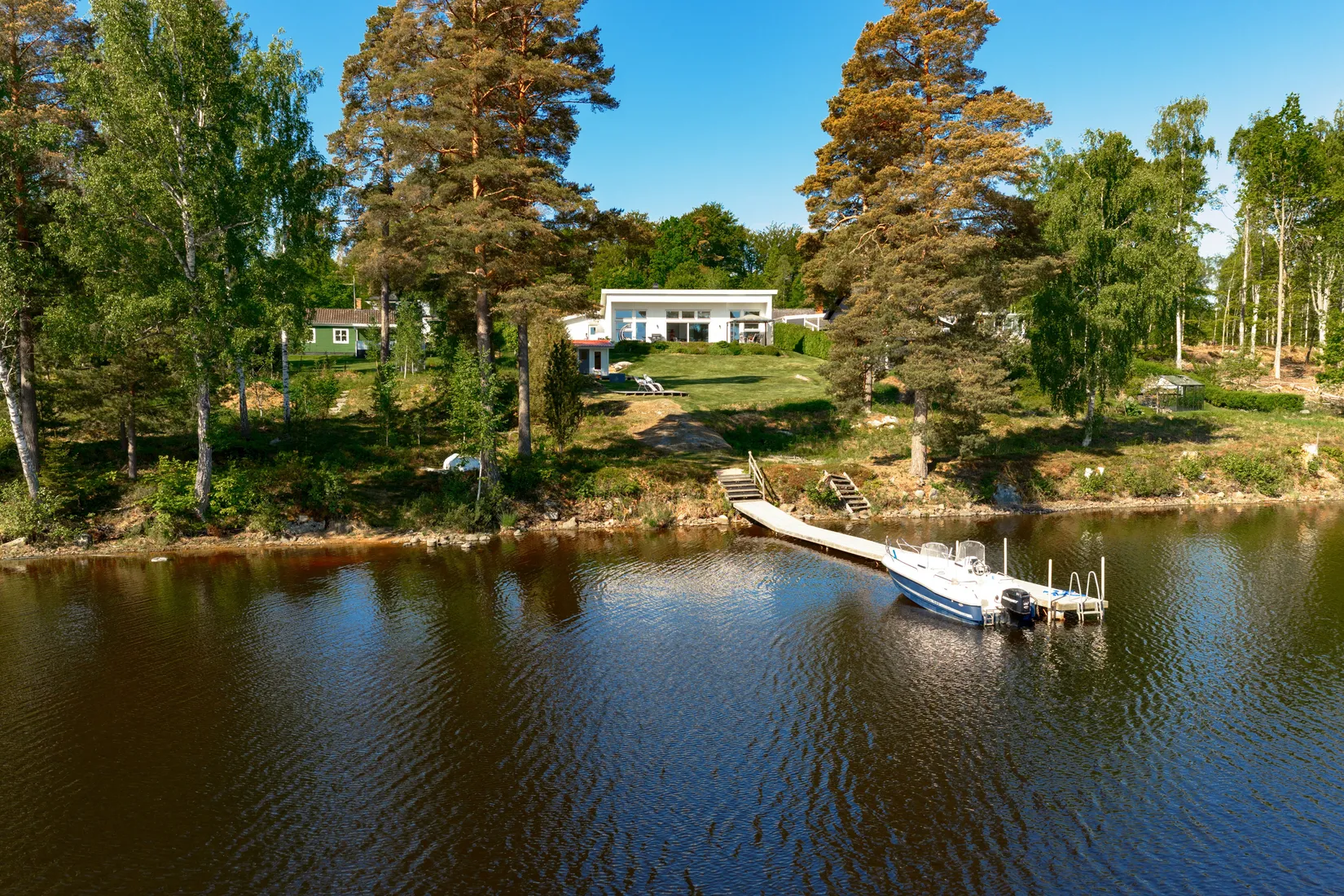 Villa, Sjögårdsvägen 20, Toftasjön, Växjö