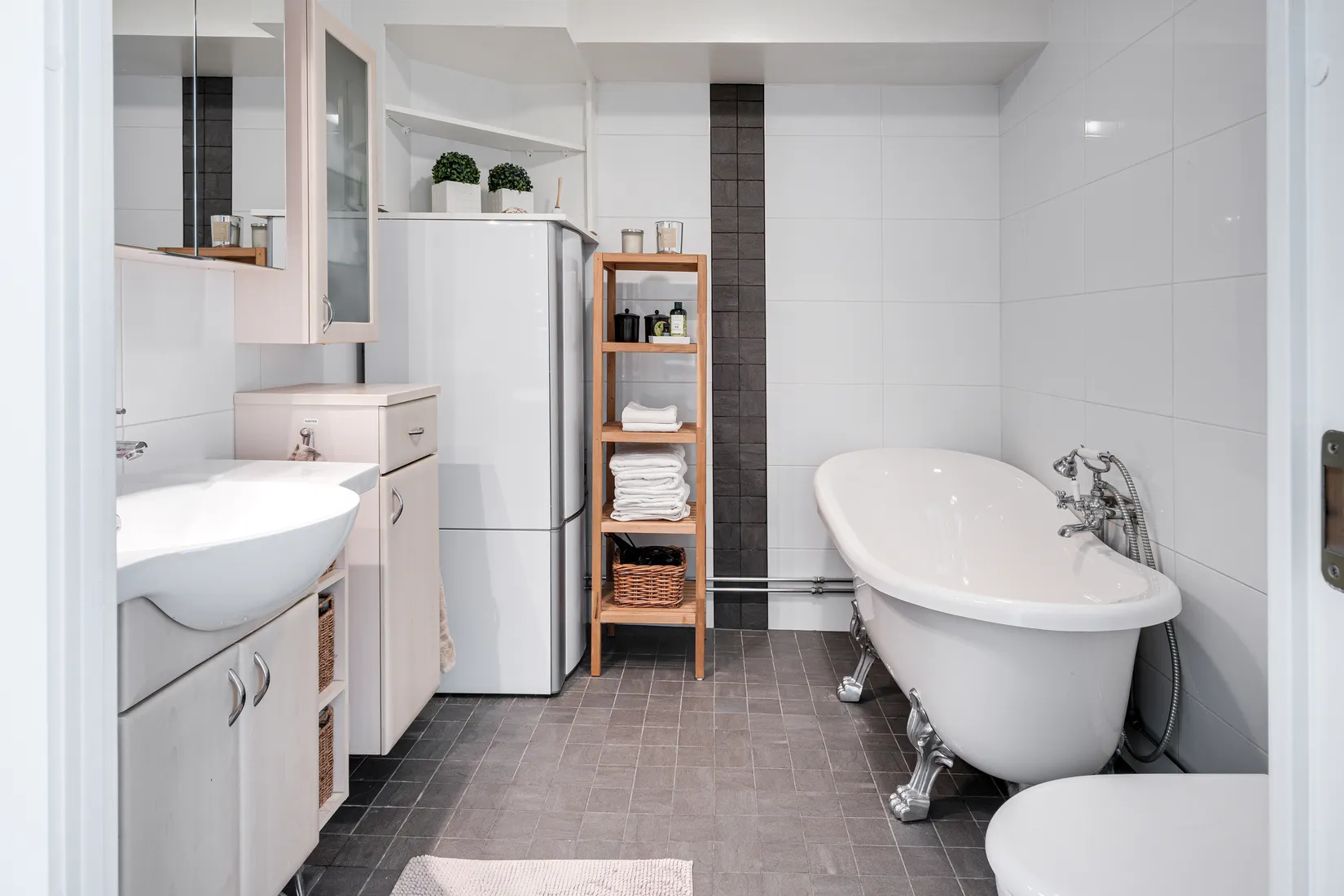 Villa, Radhus, Pastor Ödmans väg 21, Ingarö - Brunn, Värmdö