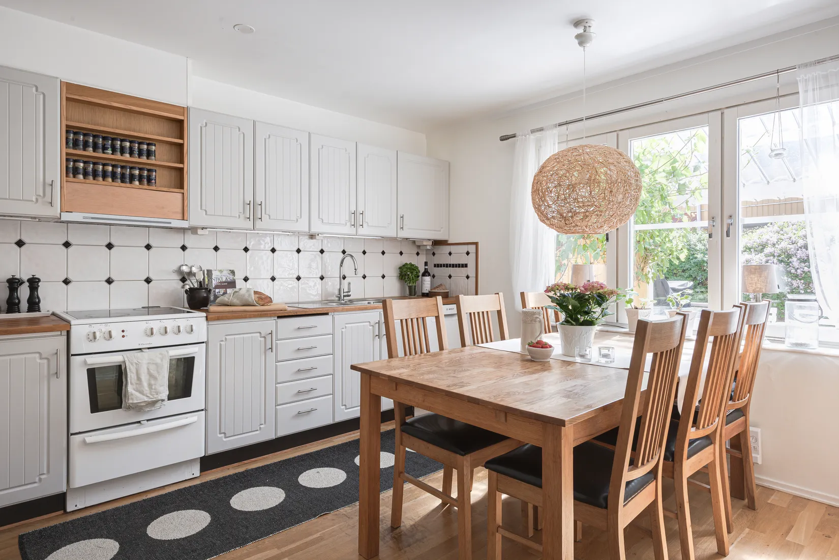 Villa, Radhus, Pastor Ödmans väg 21, Ingarö - Brunn, Värmdö