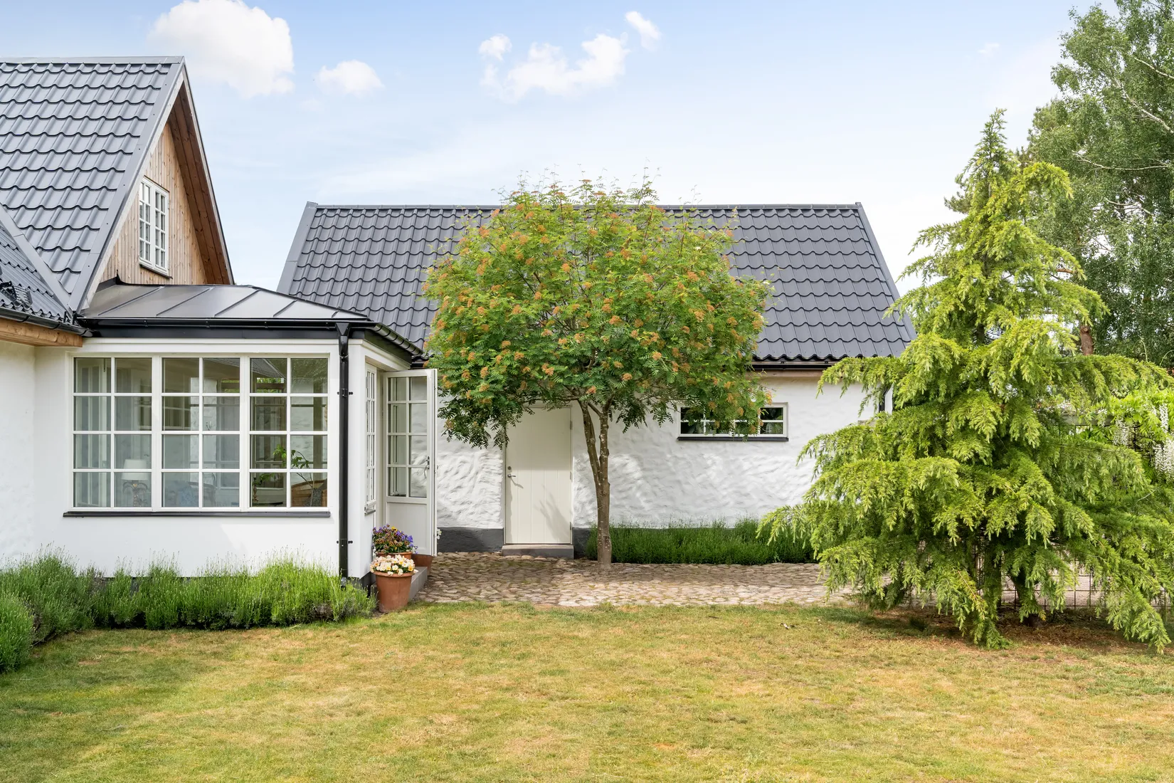 Villa, Albert Jöns väg 3, Mälarhusen, Simrishamn