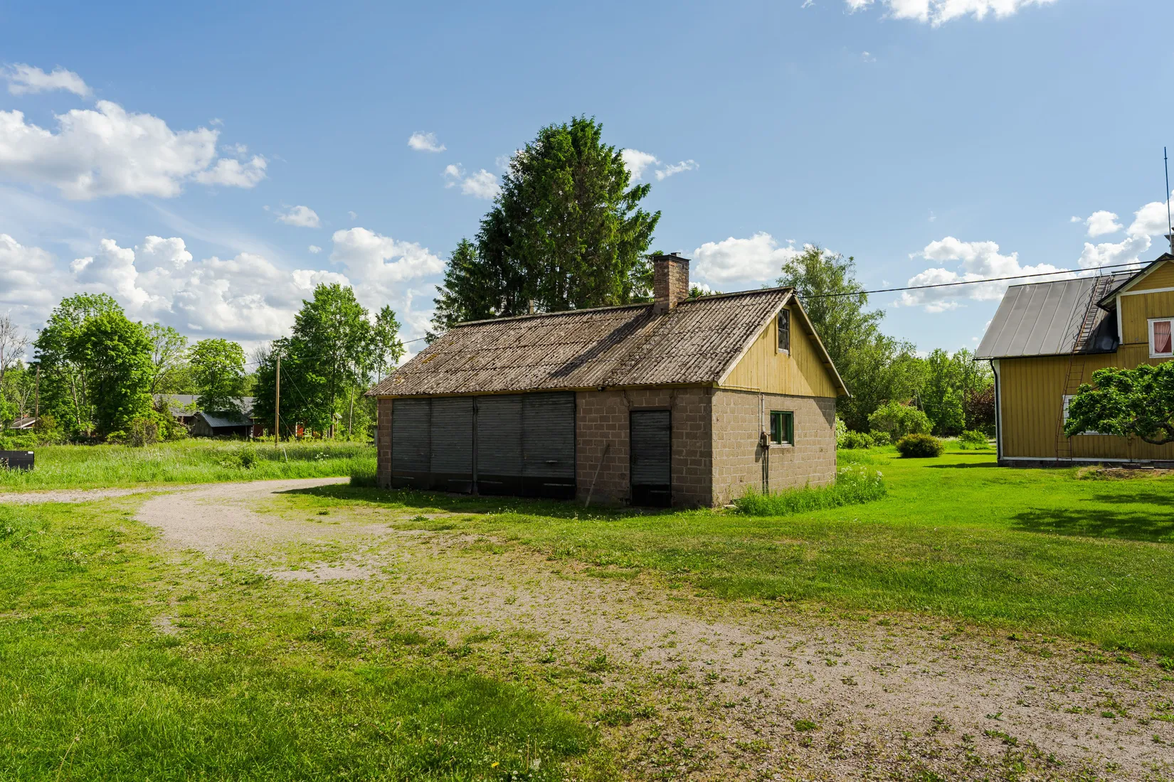 Gård/Skog, Slada 335, Hållnäs, Tierp