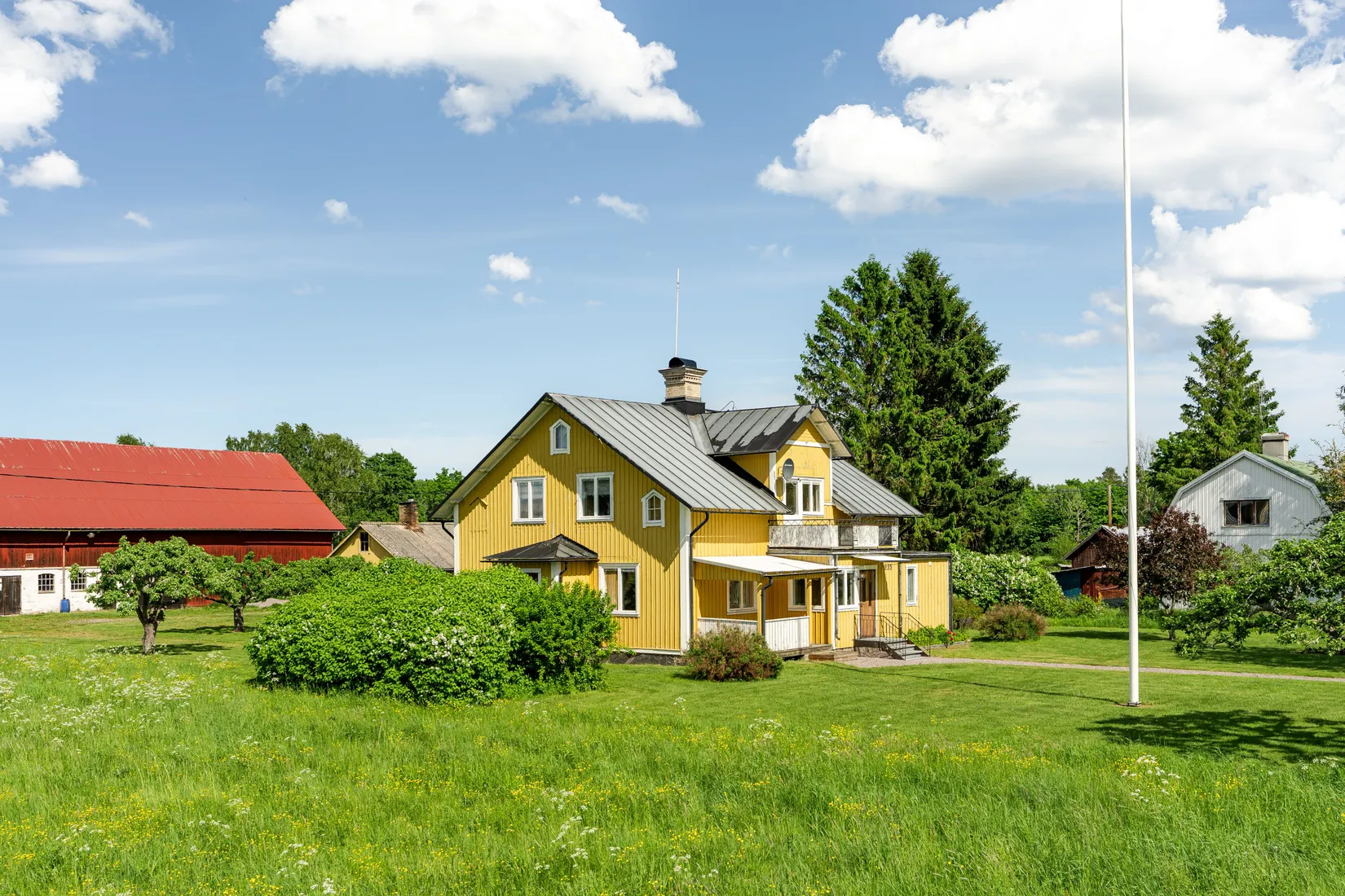 Gård/Skog, Slada 335, Hållnäs, Tierp