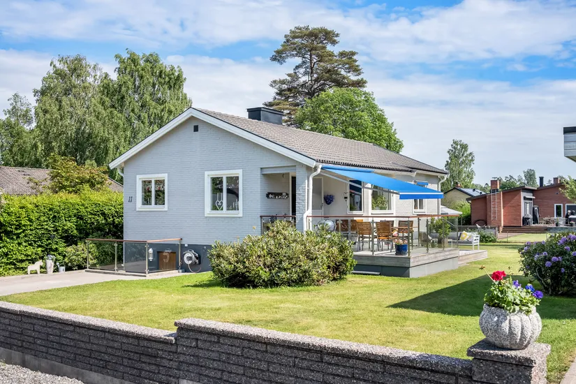 Villa, Violabergsvägen 11, Haninge
