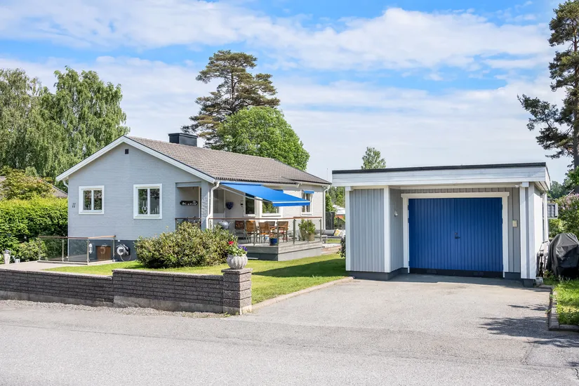 Villa, Violabergsvägen 11, Haninge