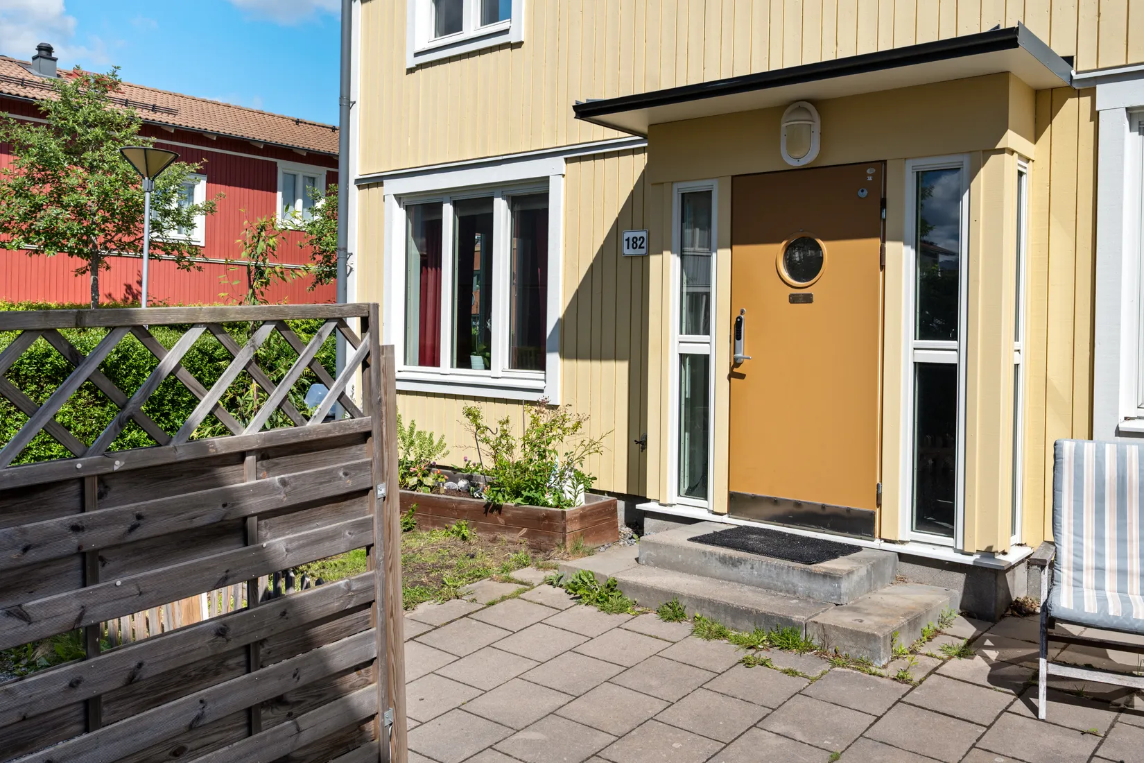 Radhus, Prästgårdsvägen 182, Botkyrka
