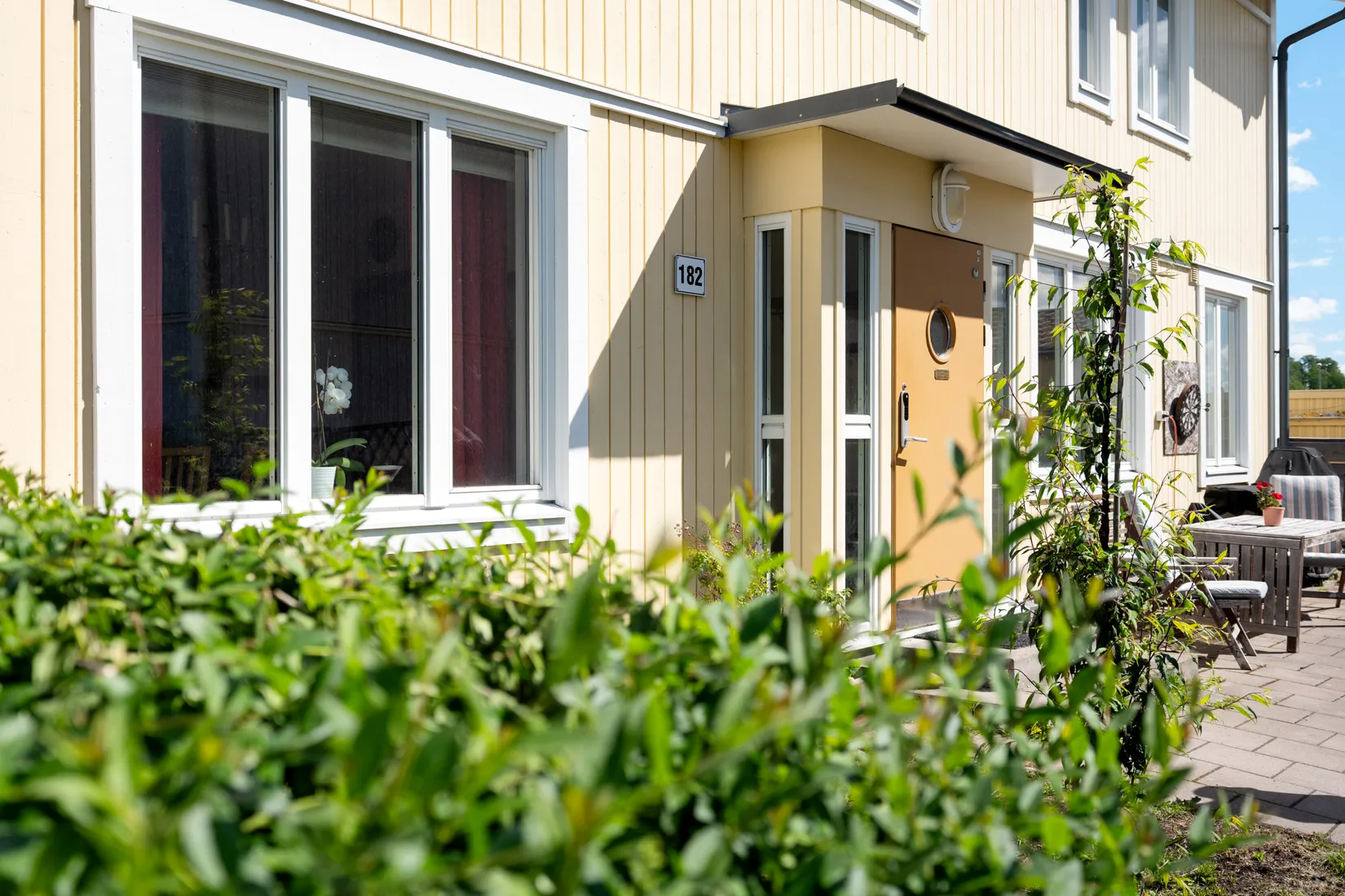 Radhus, Prästgårdsvägen 182, Botkyrka