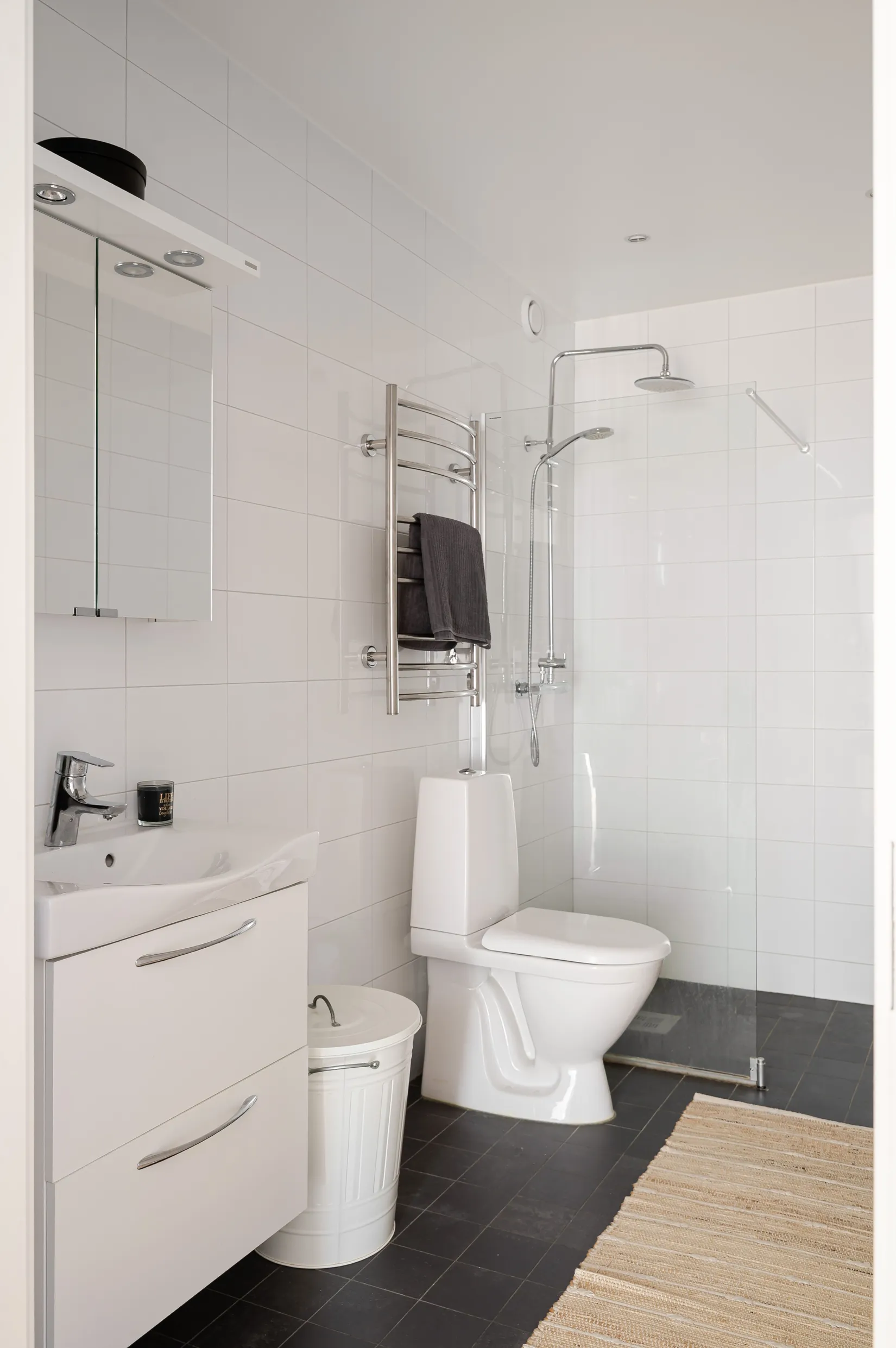 Bostadsrätt, Radhus, Sankt Eriksvägen 12B, Glömsta, Huddinge
