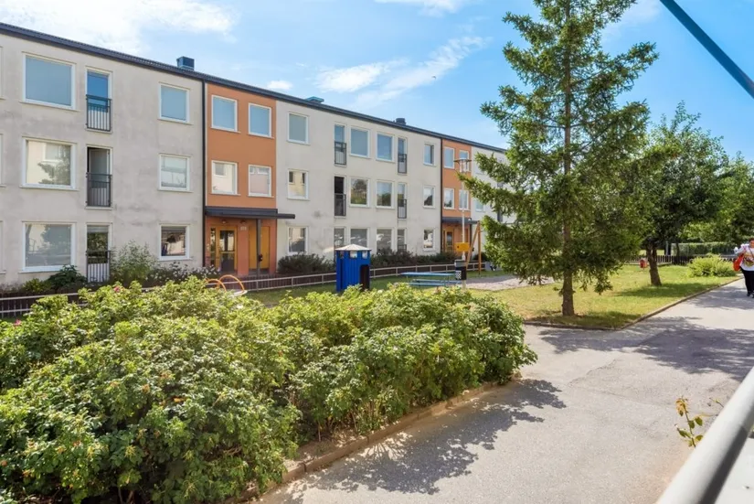 Bostadsrätt, Bärkingeplan 8, Tensta, Stockholm