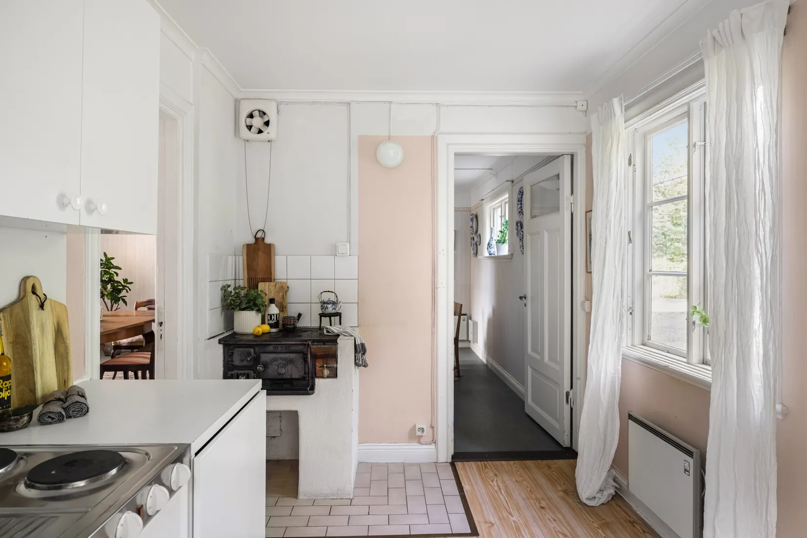 Villa, Ängsjövägen 111, Stäket, Järfälla