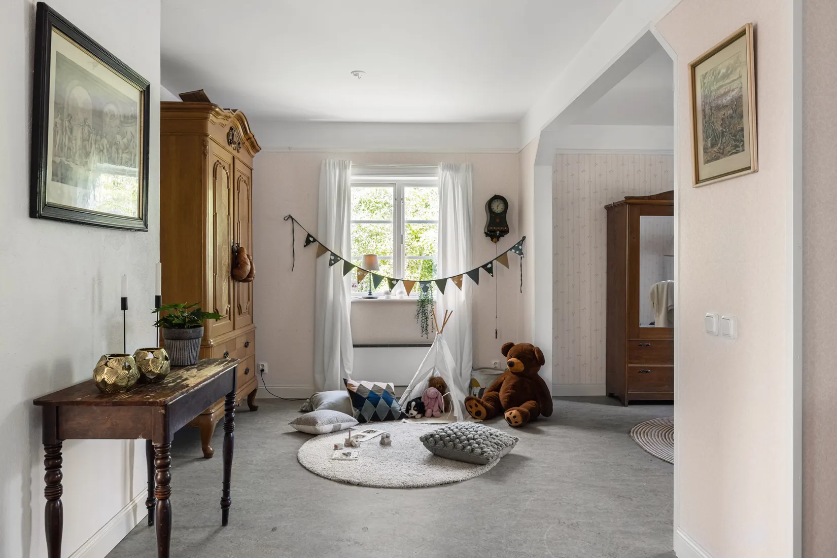 Villa, Ängsjövägen 111, Stäket, Järfälla