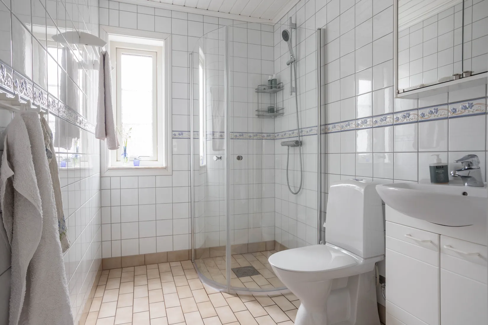 Villa, Kadriljvägen 20, Nolgård, Hammarö