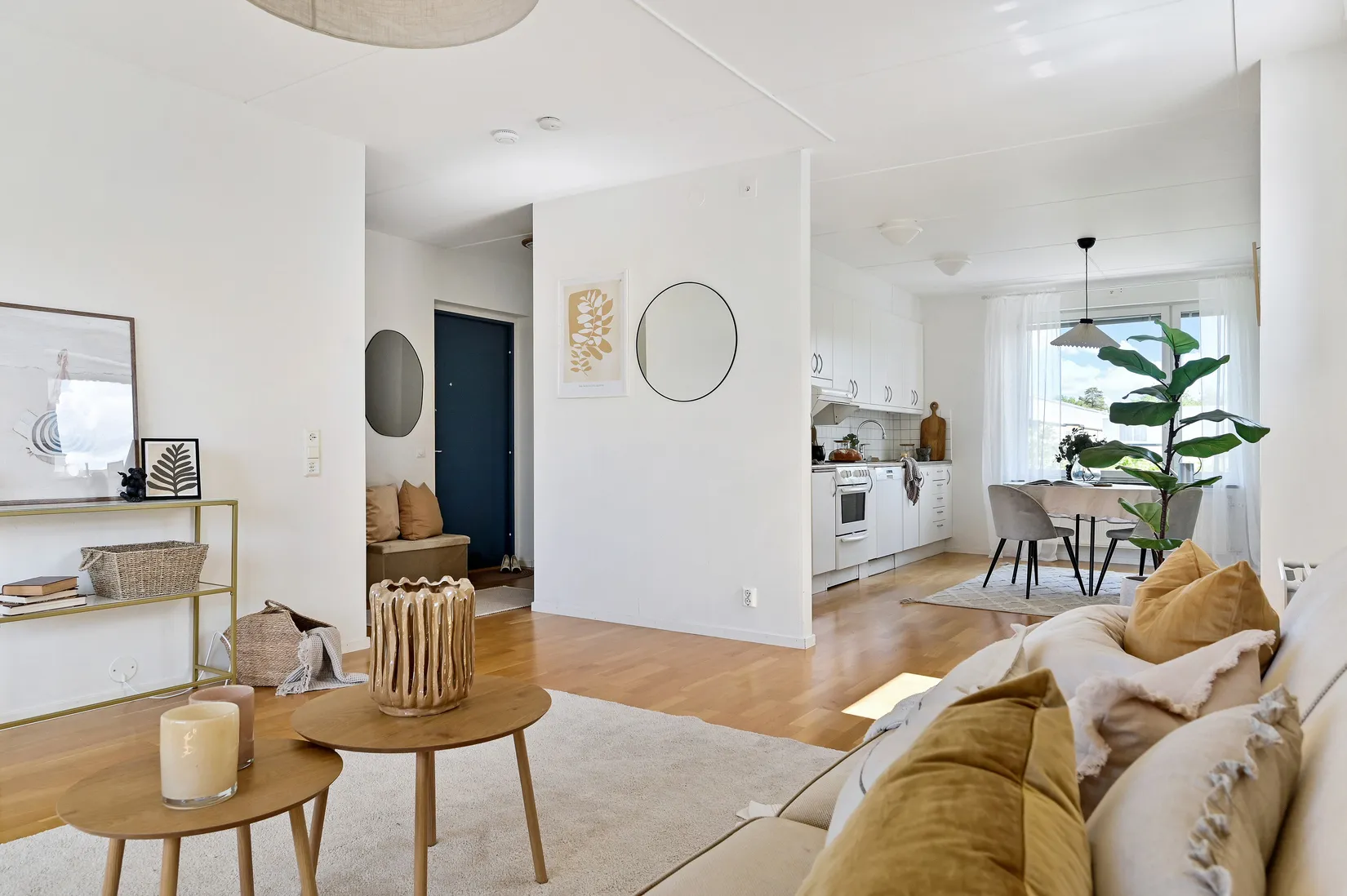 Bostadsrätt, Farstavägen 106, Farsta Centrum, Stockholm