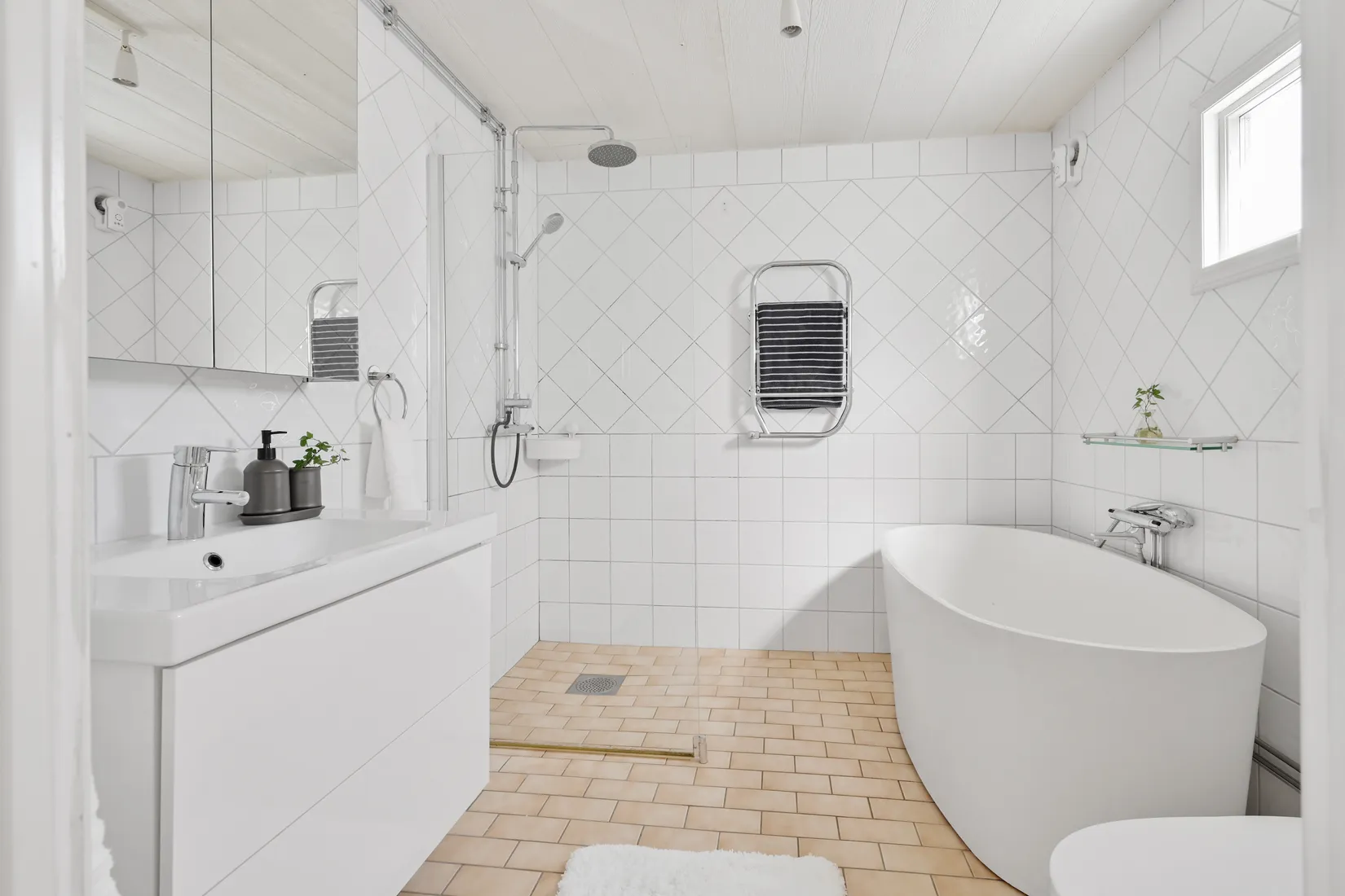 Villa, Vitfåravägen 59, Margretelund, Österåker