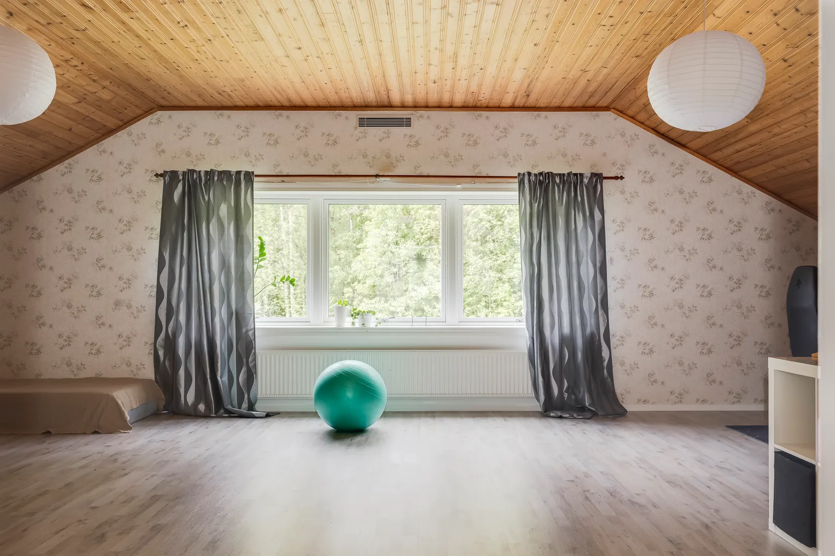 Villa, Häggen 308, Örebro