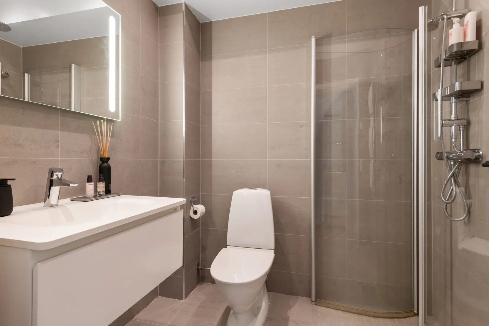 Bostadsrätt, Arningetorpsvägen 67, Hägerneholm, Arninge, Täby