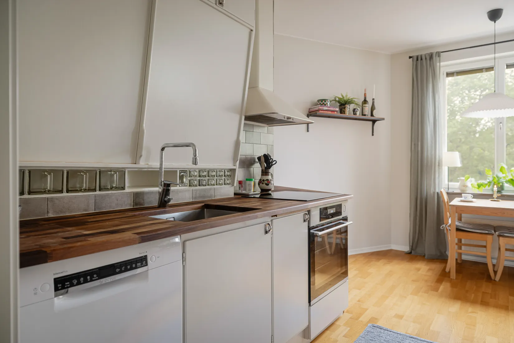 Bostadsrätt, Sjöbjörnsvägen 38, vån 2/3, Gröndal, Stockholm