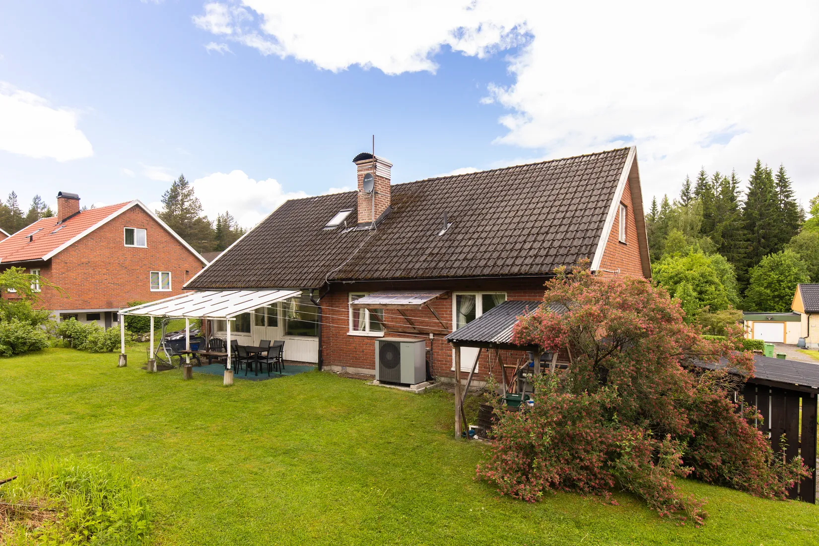 Villa, Nyhyttan Sandhagen 527, Nyhyttan, Nora