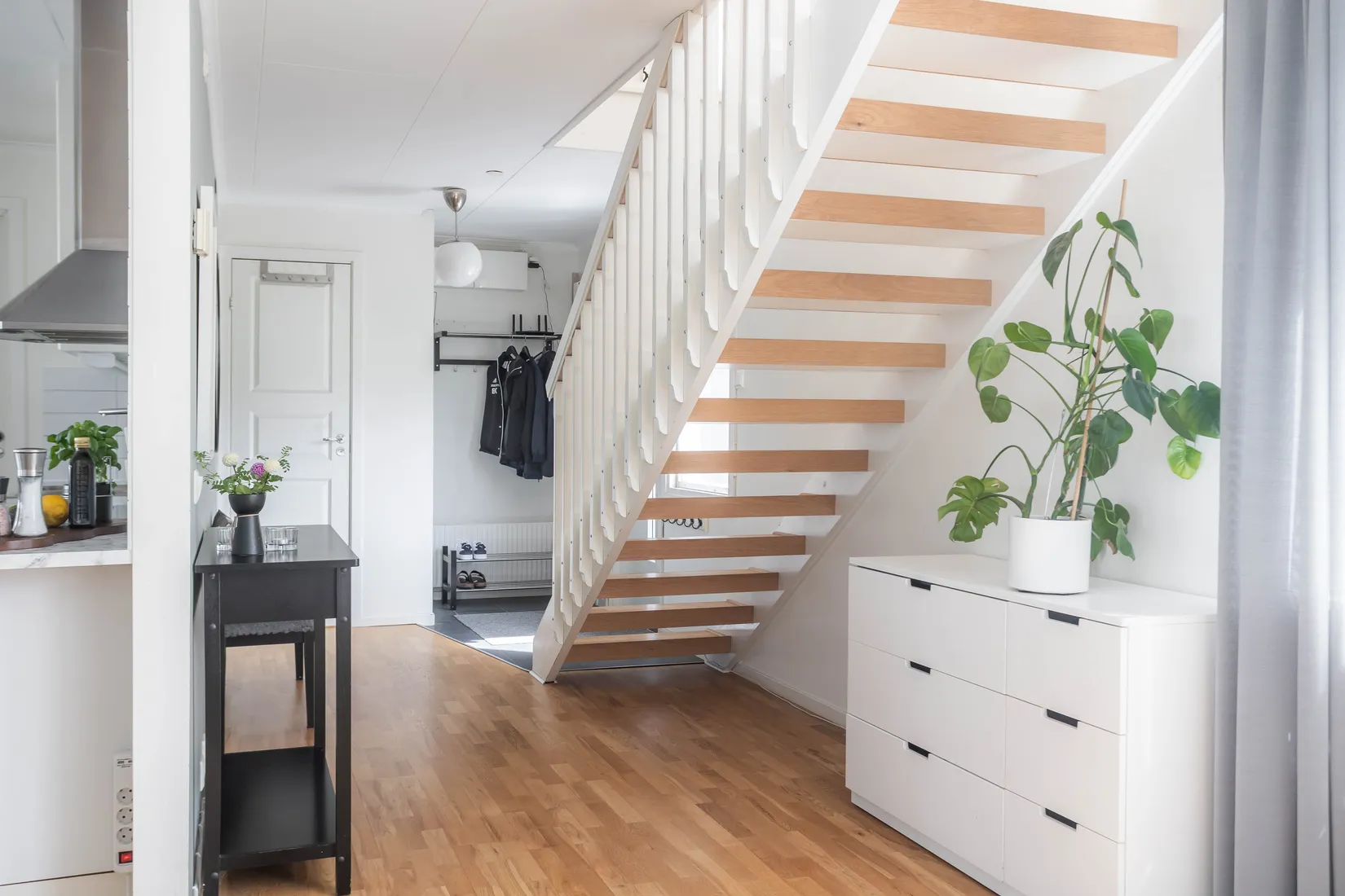 Villa, Radhus, Ovanmyrsgatan 12, Stockfallet, Karlstad