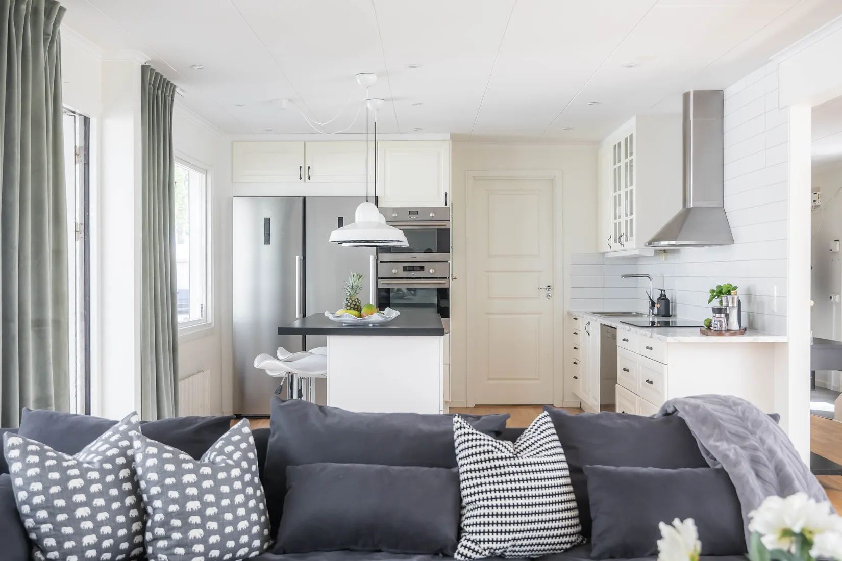 Villa, Radhus, Ovanmyrsgatan 12, Stockfallet, Karlstad
