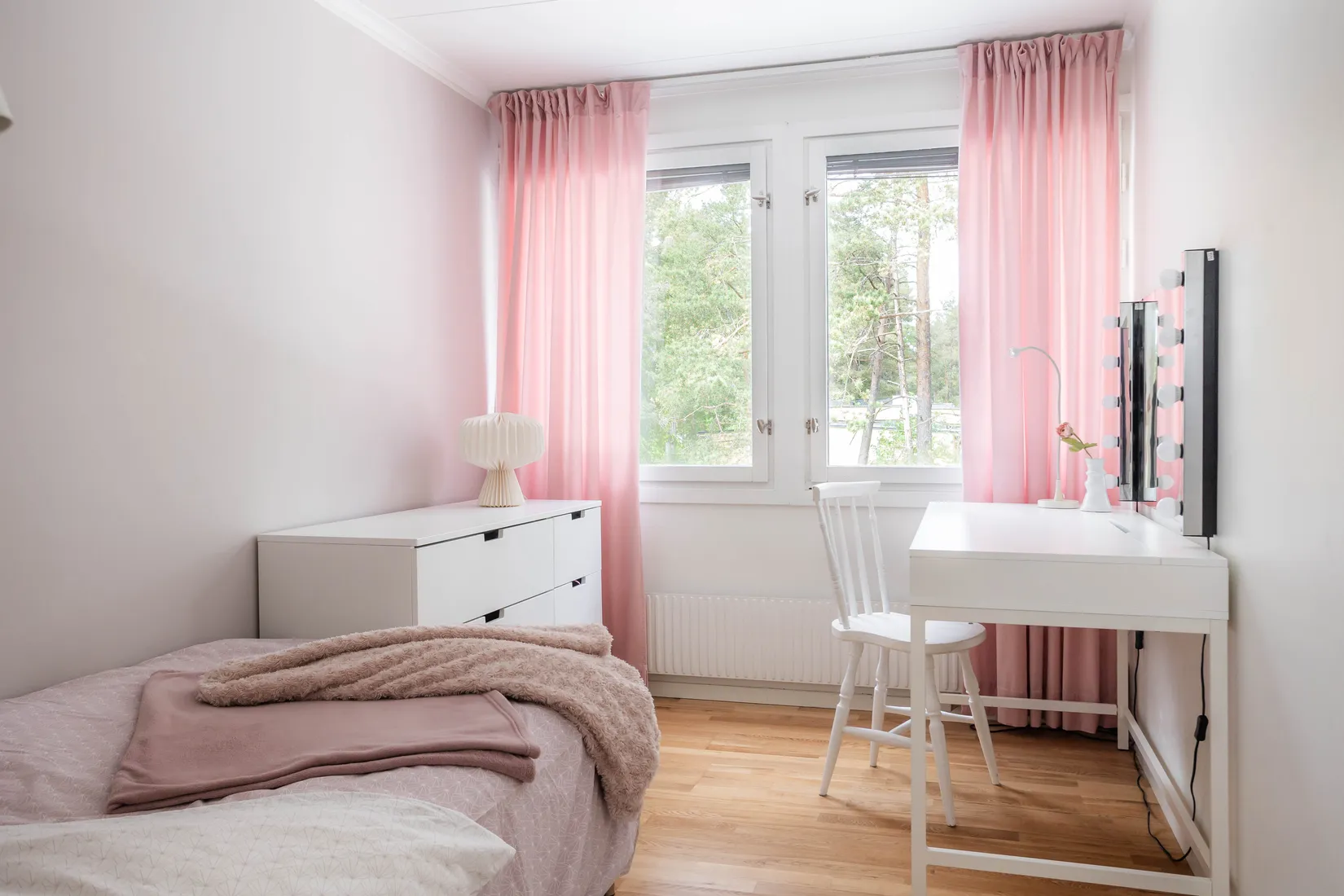 Villa, Radhus, Ovanmyrsgatan 12, Stockfallet, Karlstad
