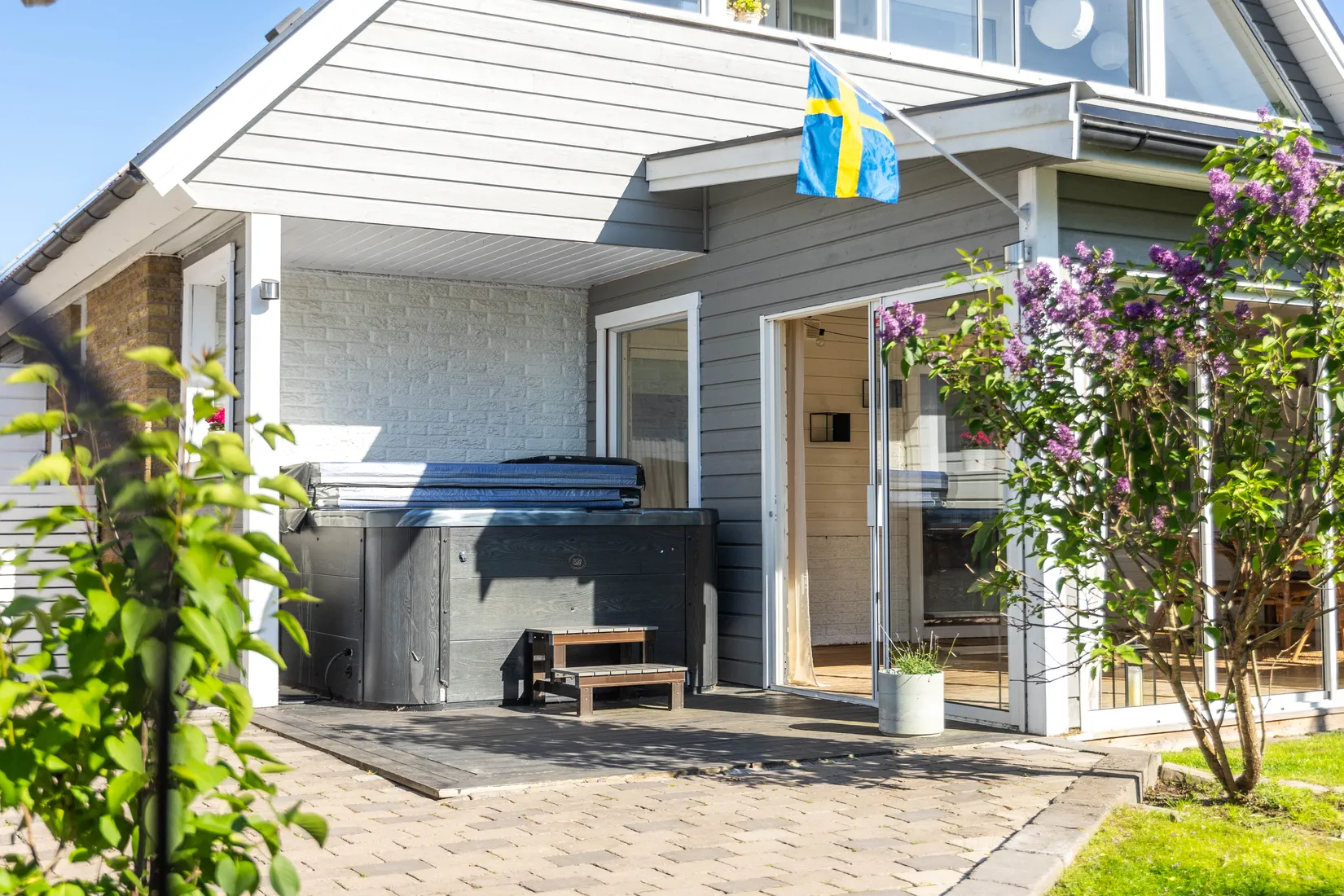Villa, Vallmovägen 8, Hälltorp, Hammarö