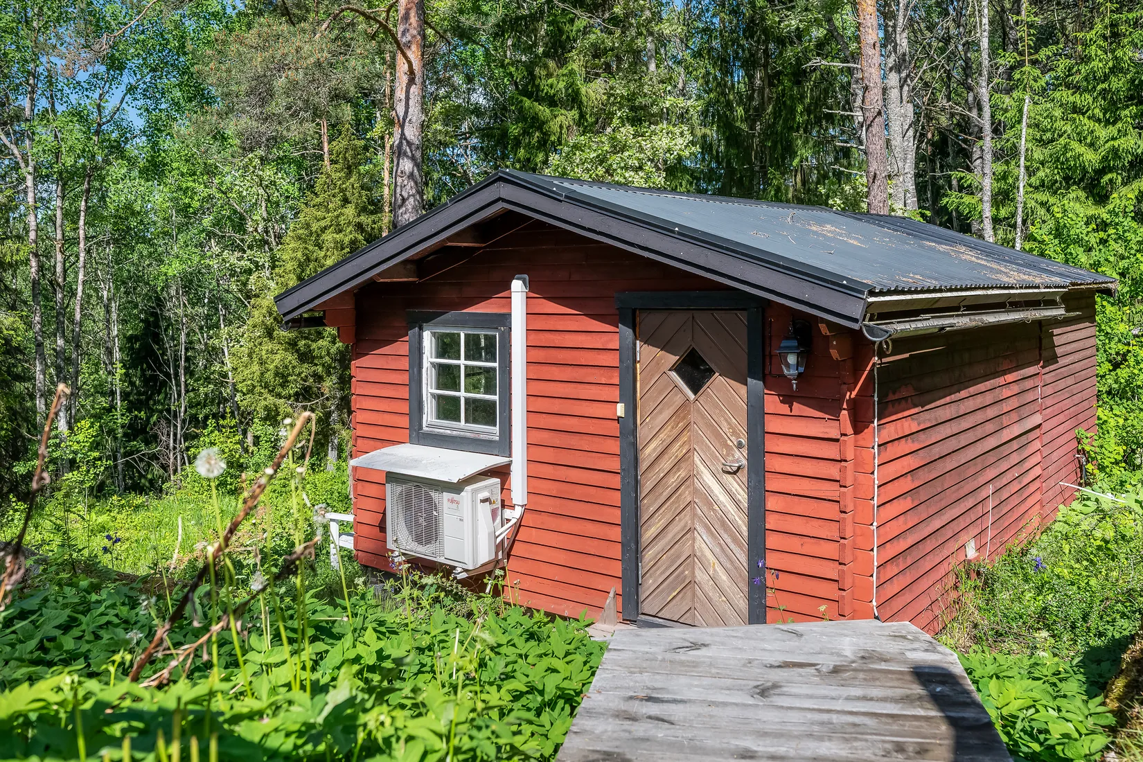 Villa, Vedahöjden 35, Lilla Hållsättra, Haninge