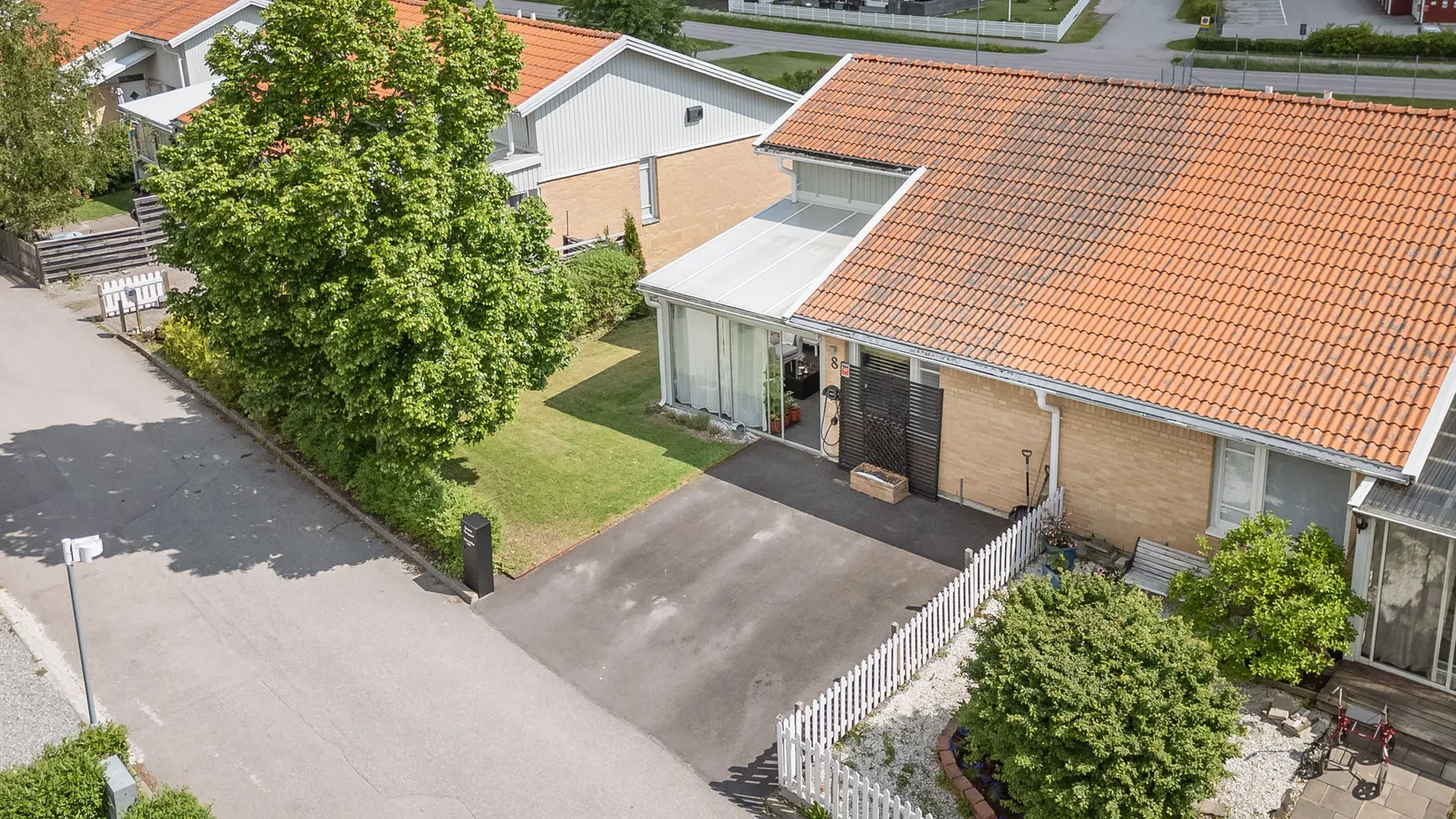 Villa, Radhus, Marsgatan 8, Ängshöjden, Sala