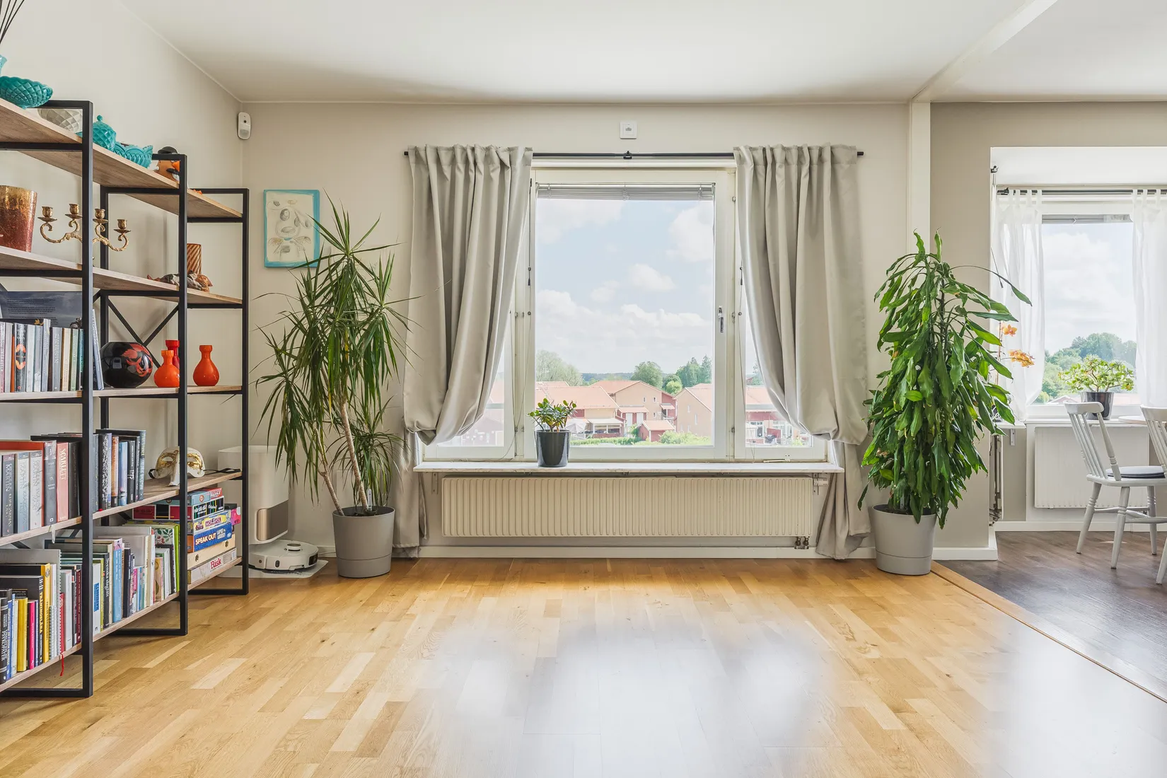 Villa, Radhus, Marsgatan 8, Ängshöjden, Sala